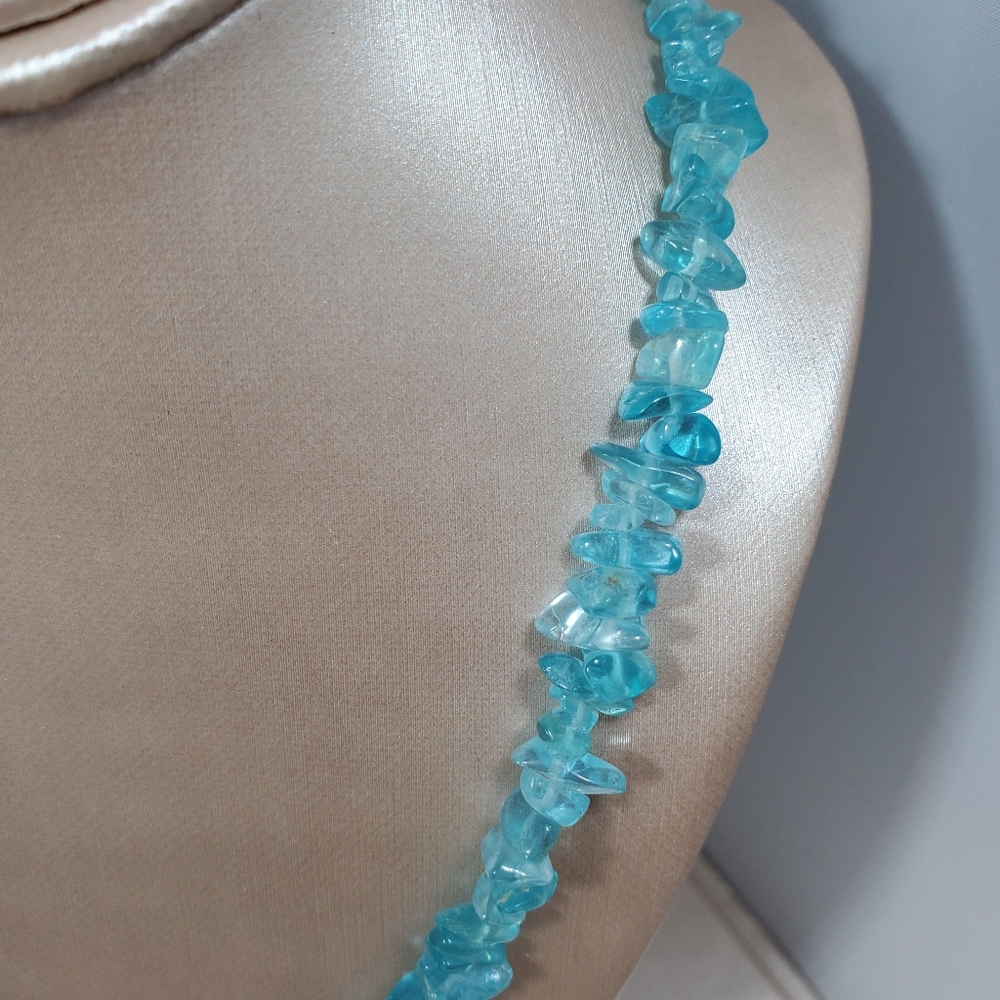 Nwot, RARE APPATITE CHIP NECKLACE - Picture 2 of 4